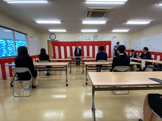 入社式