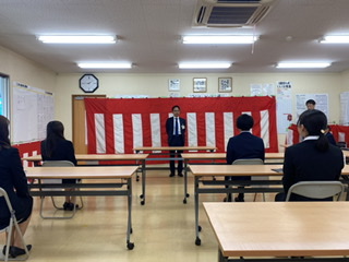 入社式